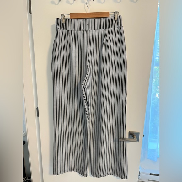 River Island Pinstripe Pant in Black & White - Picture 3 of 6